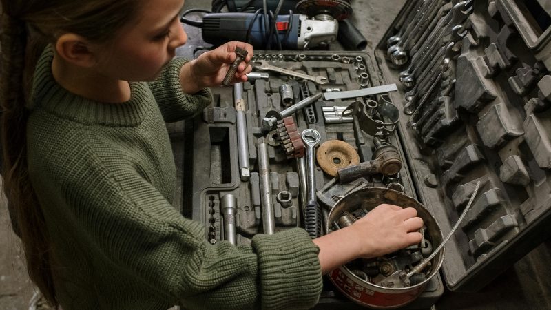 I Met a 52-Year-Old Mechanic With Zero Retirement Savings — What He Learned About Social Security Shook Him