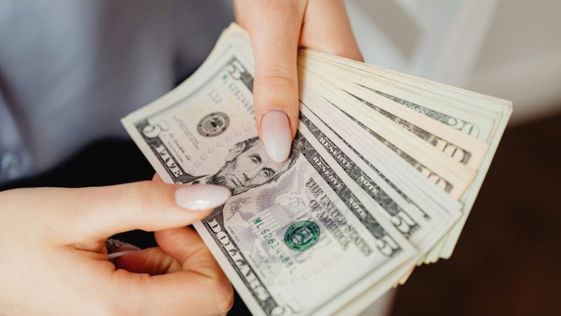 He Earned $180K a Year and Never Checked His Social Security Record — Until the Oil Market Crashed